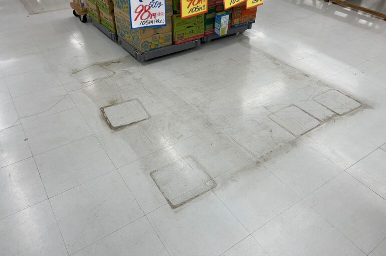 LINE_ALBUM_230801_29