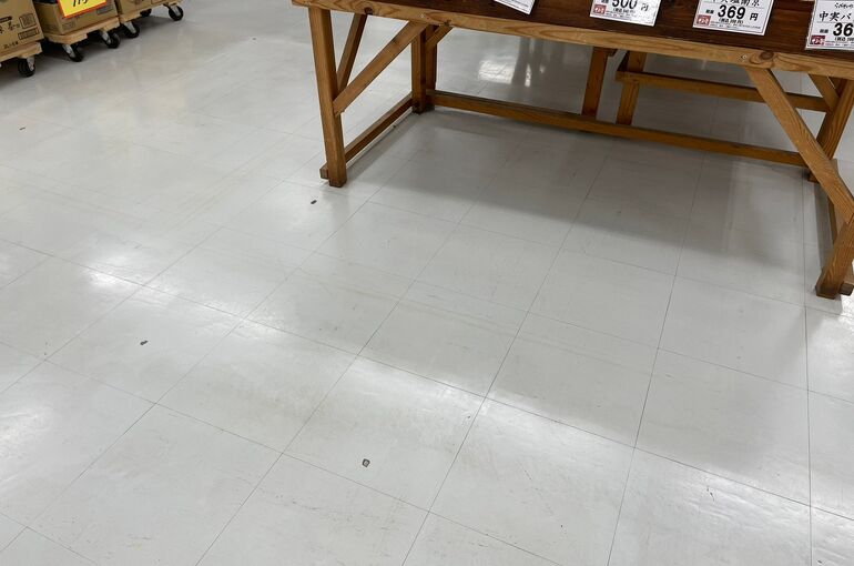 LINE_ALBUM_230801_17