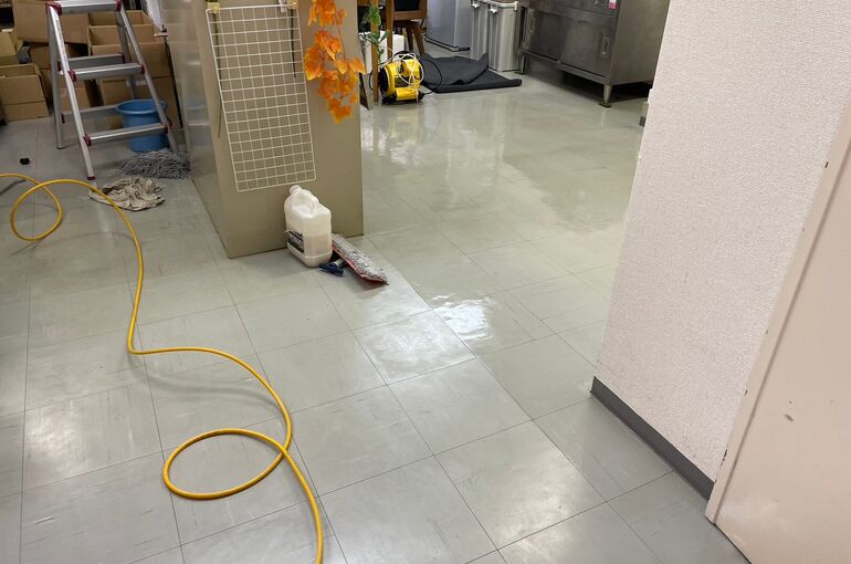 LINE_ALBUM_231203_3